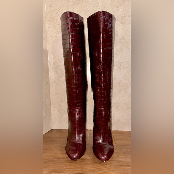 ANTONIO MELANI Shoes - Antonio Melani Leather Boots Crocodile print size 10M